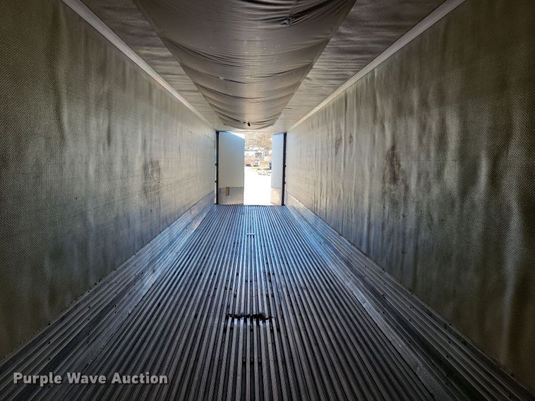 image for item DL7755 2006 Utility 3000R  refrigerated van trailer