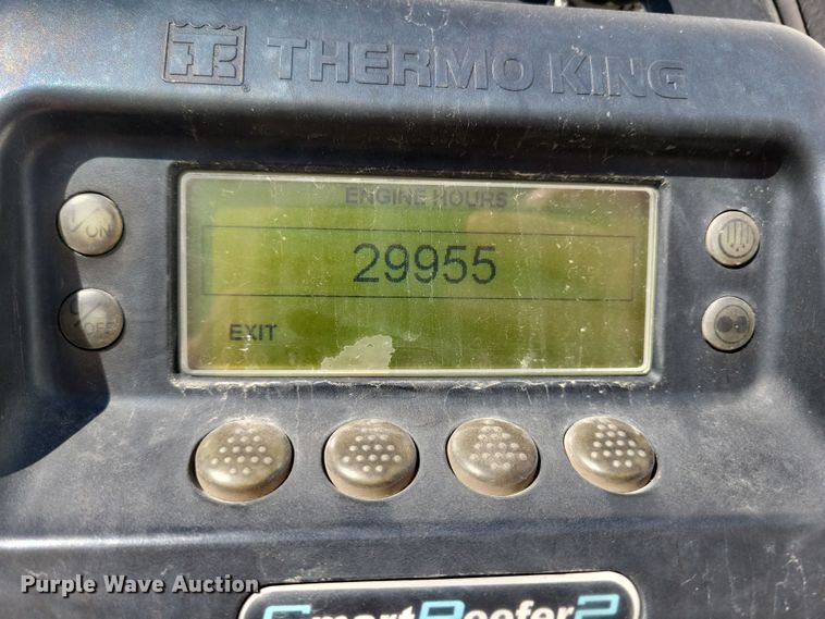 image for item DL7755 2006 Utility 3000R  refrigerated van trailer