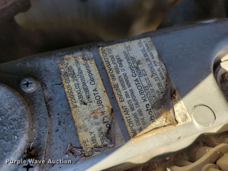 image for item DL7756 2005 Utility 3000R  refrigerated van trailer