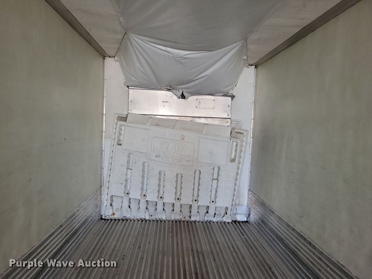 image for item DL7756 2005 Utility 3000R  refrigerated van trailer