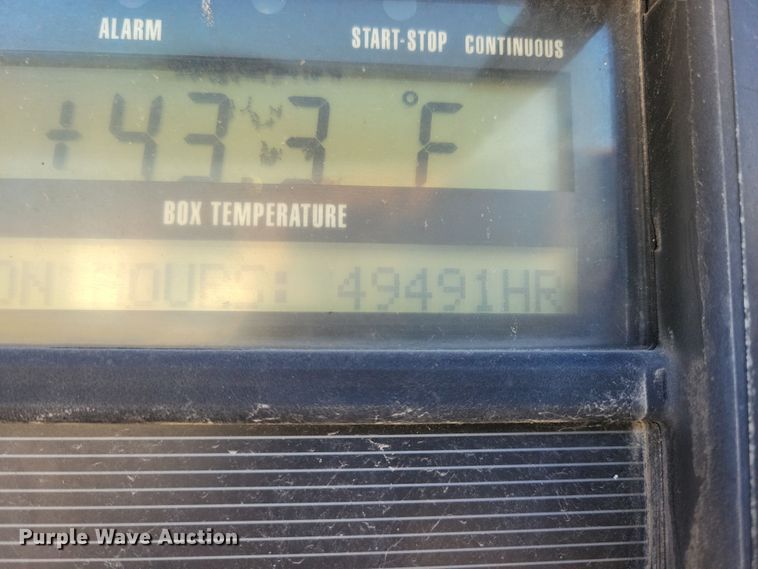 image for item DL7756 2005 Utility 3000R  refrigerated van trailer