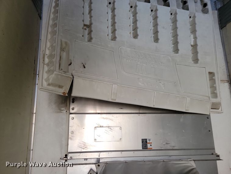 image for item DL7757 2008 Utility 3000R  refrigerated van trailer