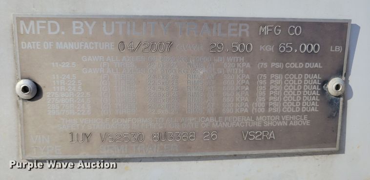 image for item DL7757 2008 Utility 3000R  refrigerated van trailer