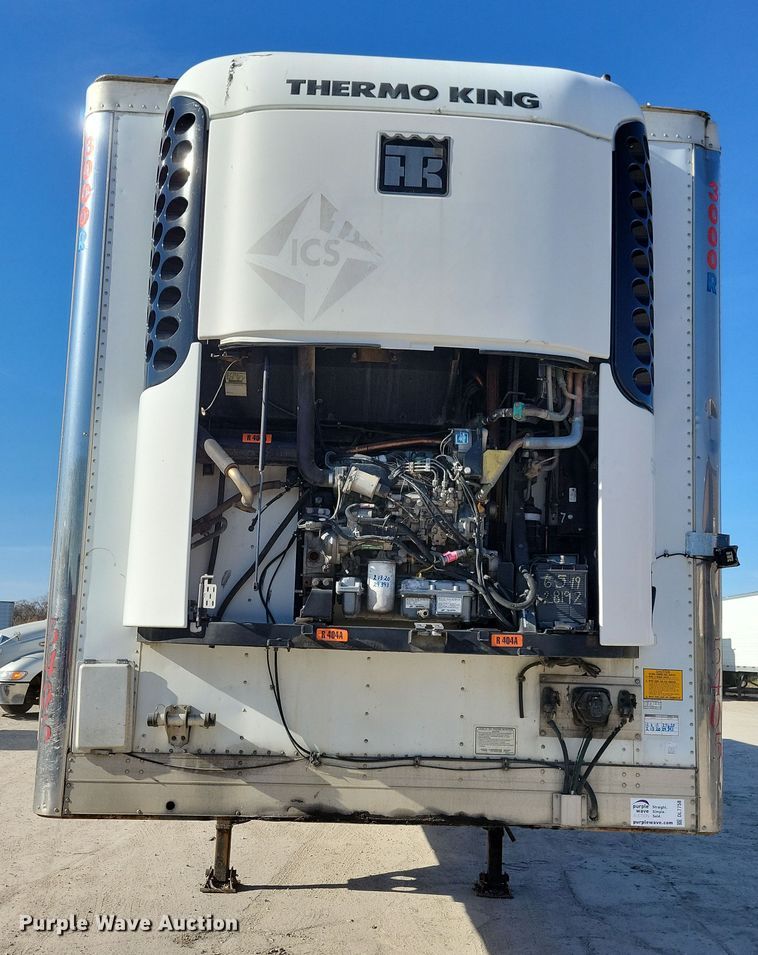 image for item DL7758 2006 Utility 3000R  refrigerated van trailer