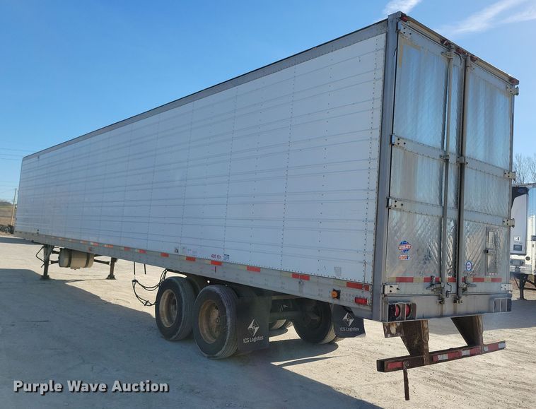 image for item DL7758 2006 Utility 3000R  refrigerated van trailer