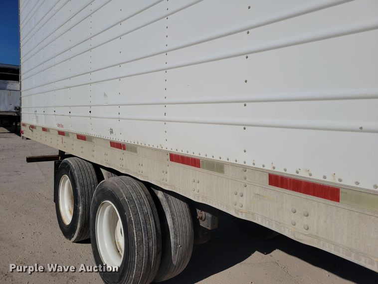 image for item DL7758 2006 Utility 3000R  refrigerated van trailer