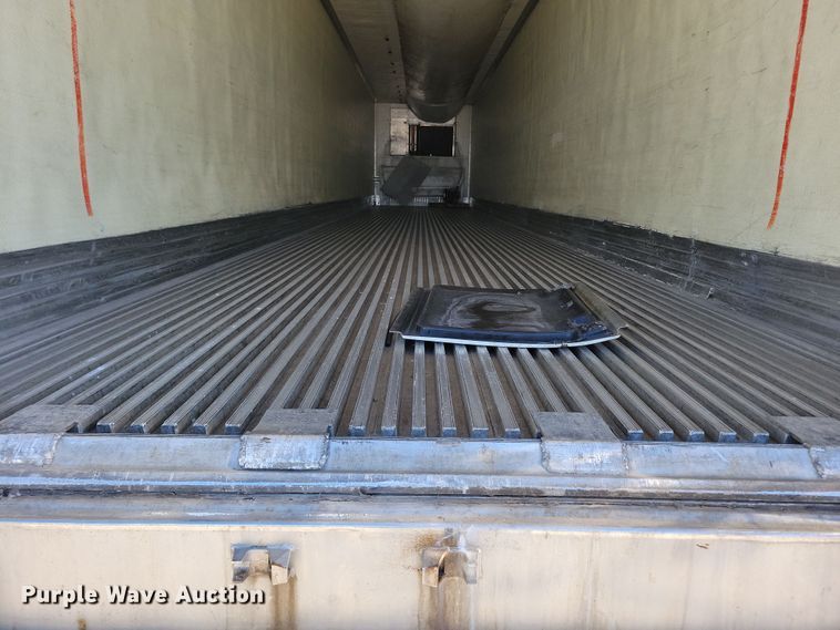 image for item DL7758 2006 Utility 3000R  refrigerated van trailer