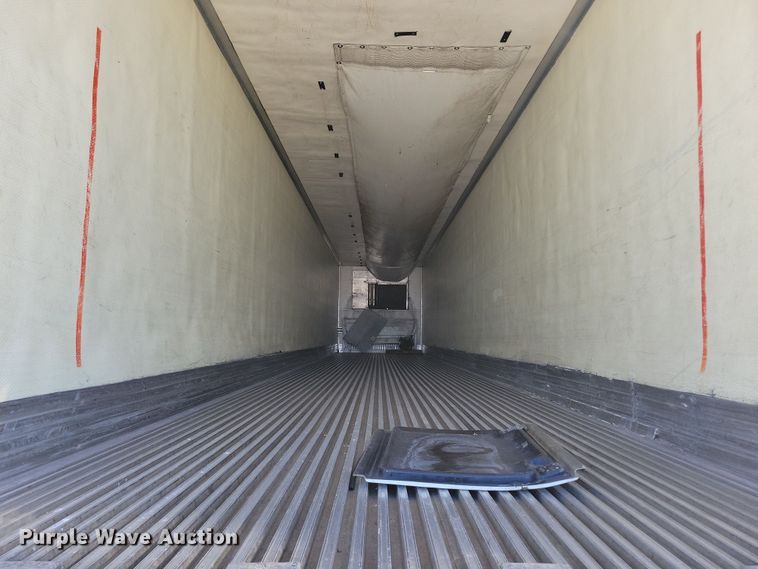 image for item DL7758 2006 Utility 3000R  refrigerated van trailer