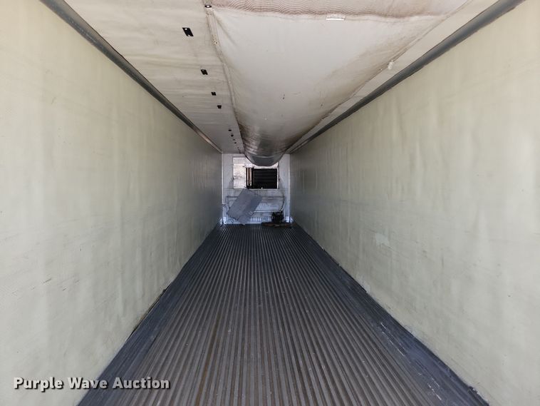 image for item DL7758 2006 Utility 3000R  refrigerated van trailer