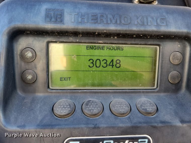 image for item DL7758 2006 Utility 3000R  refrigerated van trailer