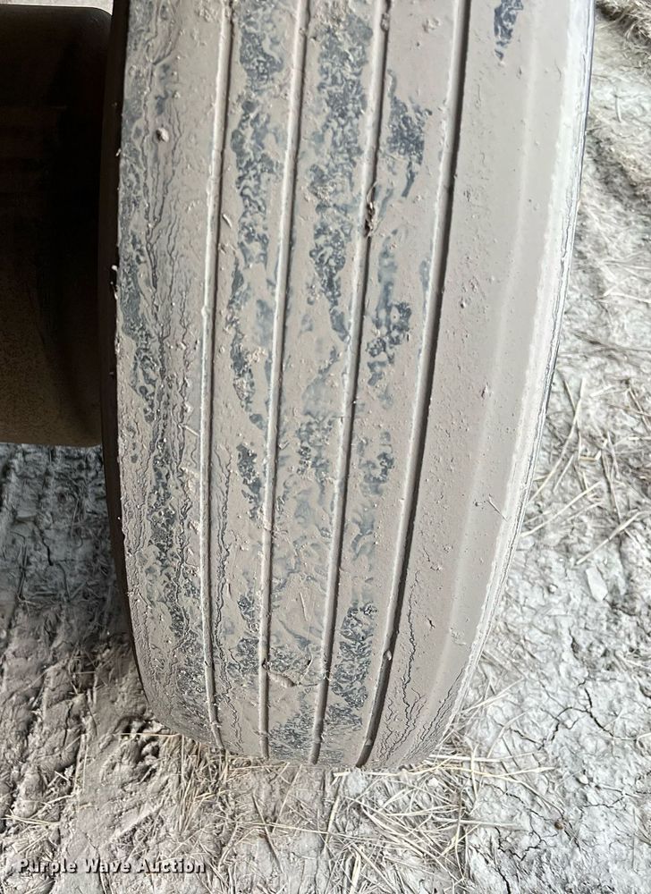 image for item DL7759 1999 Utility Trailer MFG  refrigerated van trailer