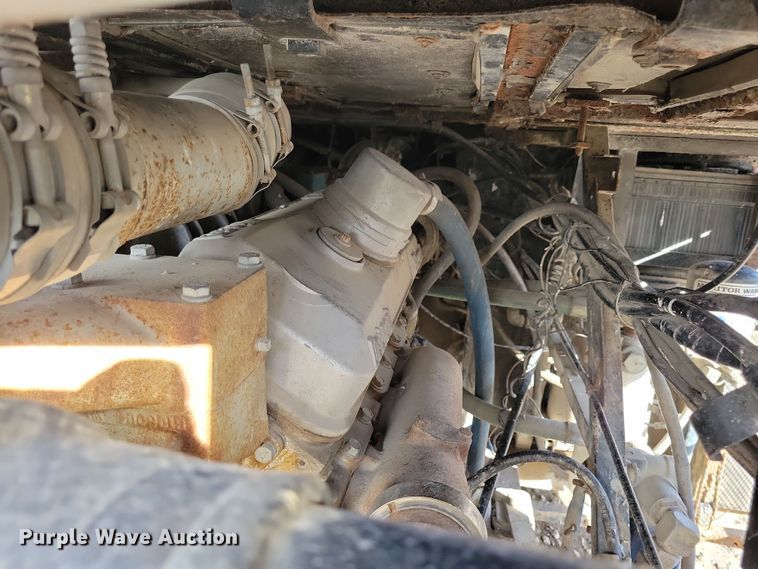 image for item DL7760 1971 Silver Eagle  bus