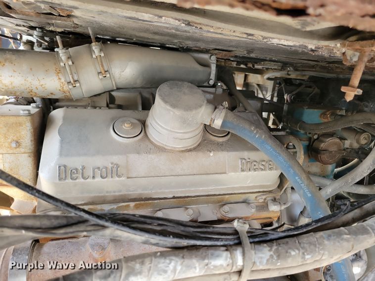 image for item DL7760 1971 Silver Eagle  bus