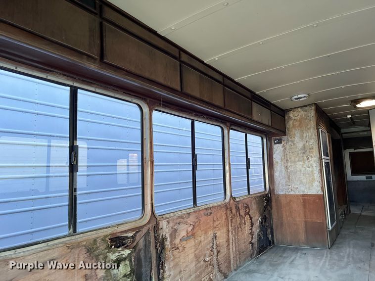 image for item DL7760 1971 Silver Eagle  bus