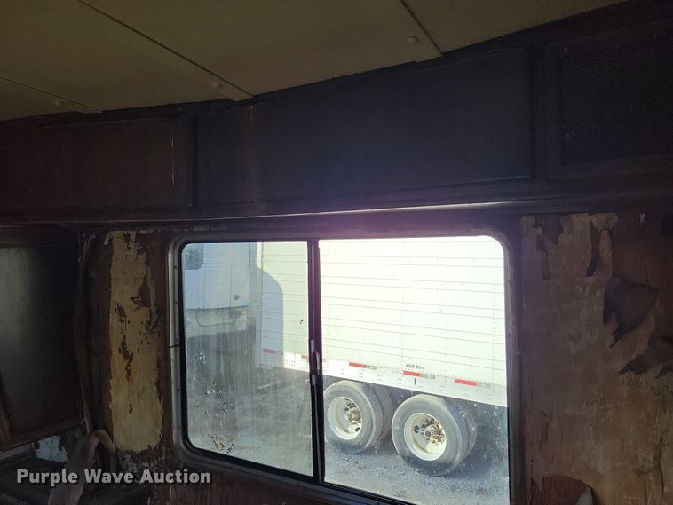 image for item DL7760 1971 Silver Eagle  bus