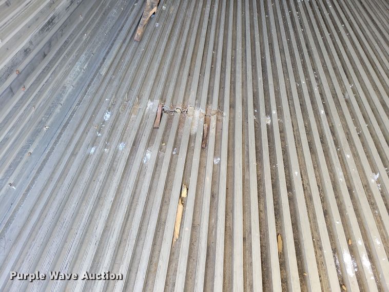 image for item DL7761 2006 Utility 3000R  refrigerated van trailer