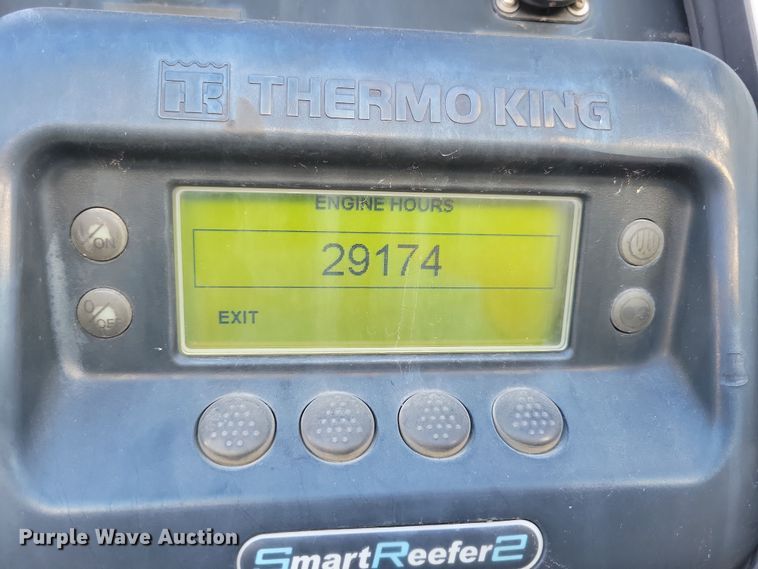 image for item DL7761 2006 Utility 3000R  refrigerated van trailer