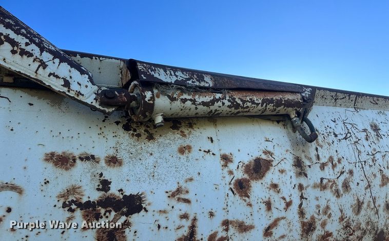 image for item DM2634 1992 Allco  end dump trailer