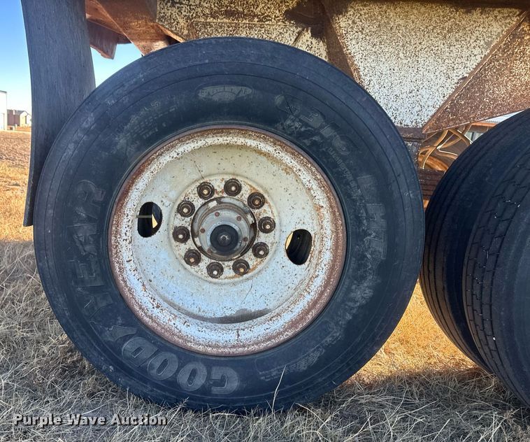 image for item DM2634 1992 Allco  end dump trailer