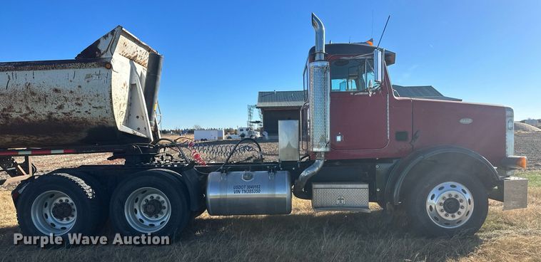 image for item DM2635 1996 Peterbilt 378  semi truck