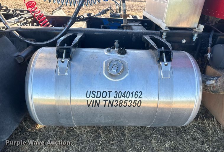 image for item DM2635 1996 Peterbilt 378  semi truck