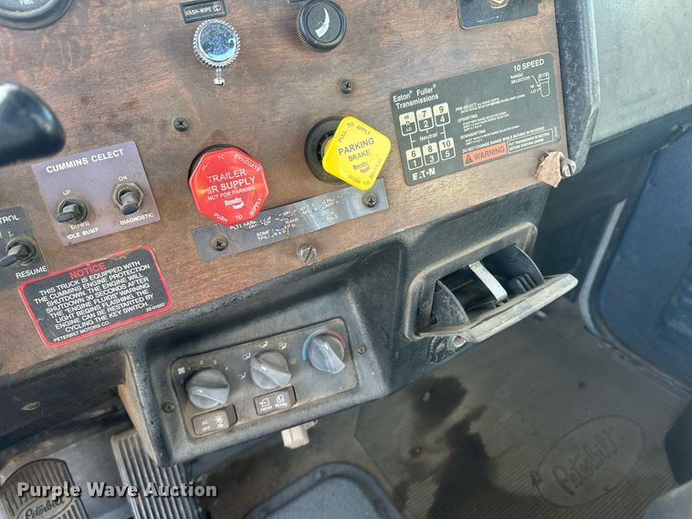image for item DM2635 1996 Peterbilt 378  semi truck