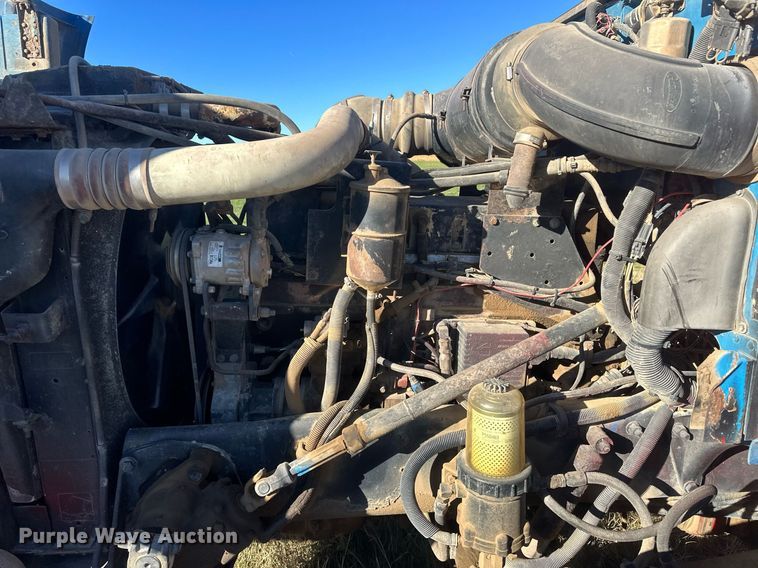 image for item DM2635 1996 Peterbilt 378  semi truck