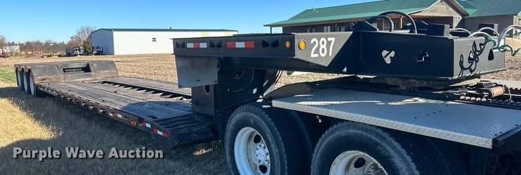 image for item DM2636 2007 Trail King TK80HED-533  lowboy equipment trailer