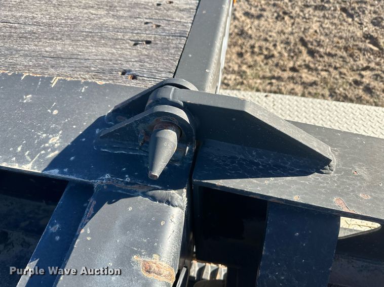 image for item DM2636 2007 Trail King TK80HED-533  lowboy equipment trailer