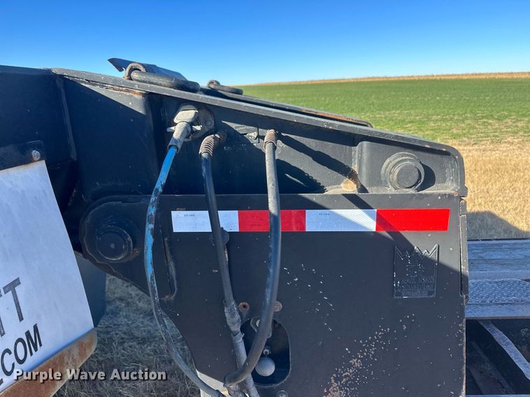 image for item DM2636 2007 Trail King TK80HED-533  lowboy equipment trailer