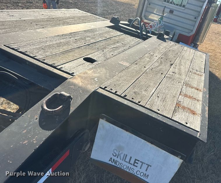 image for item DM2636 2007 Trail King TK80HED-533  lowboy equipment trailer