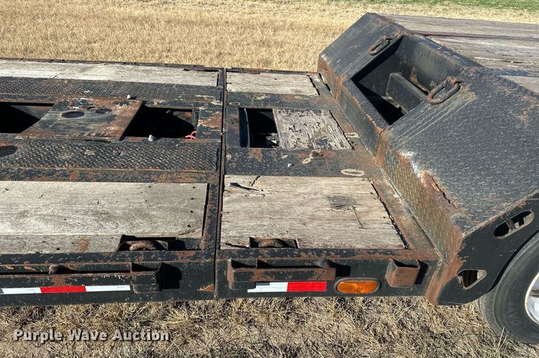 image for item DM2636 2007 Trail King TK80HED-533  lowboy equipment trailer