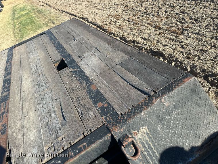 image for item DM2636 2007 Trail King TK80HED-533  lowboy equipment trailer