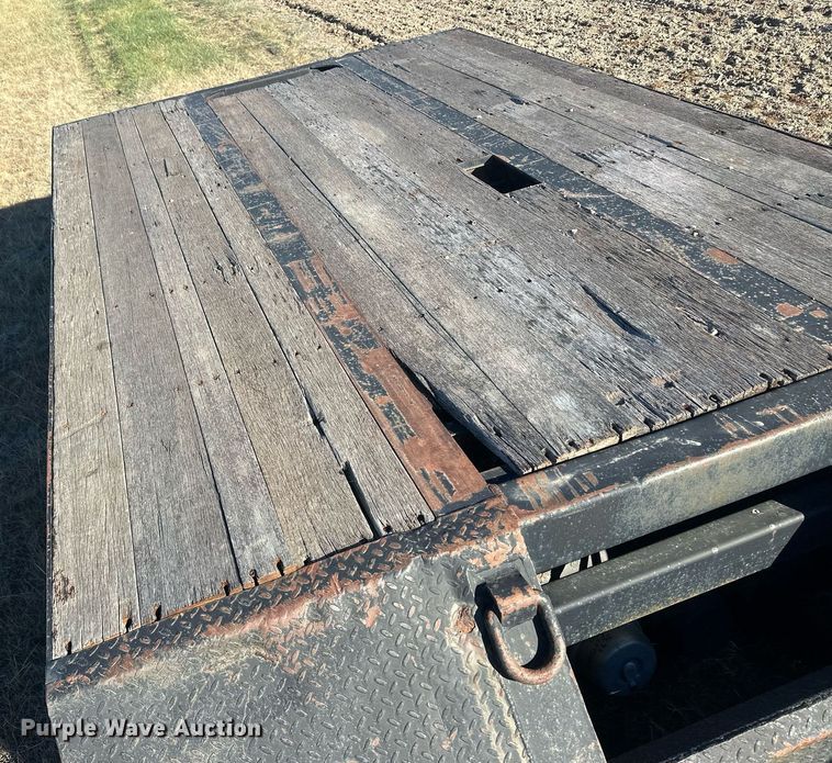 image for item DM2636 2007 Trail King TK80HED-533  lowboy equipment trailer