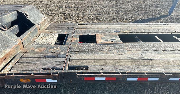 image for item DM2636 2007 Trail King TK80HED-533  lowboy equipment trailer