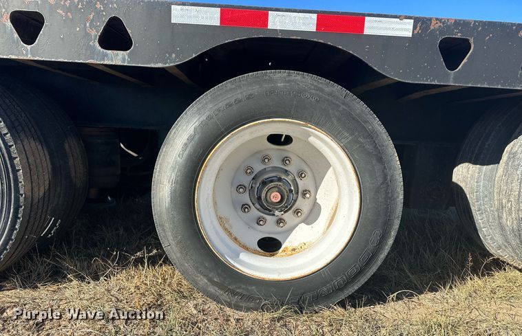 image for item DM2636 2007 Trail King TK80HED-533  lowboy equipment trailer