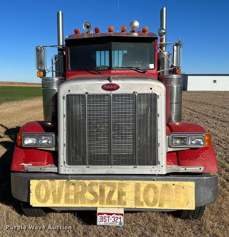 image for item DM2637 1989 Peterbilt 379  semi truck