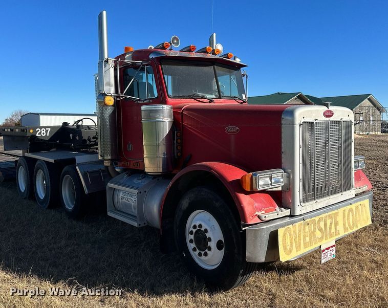 image for item DM2637 1989 Peterbilt 379  semi truck