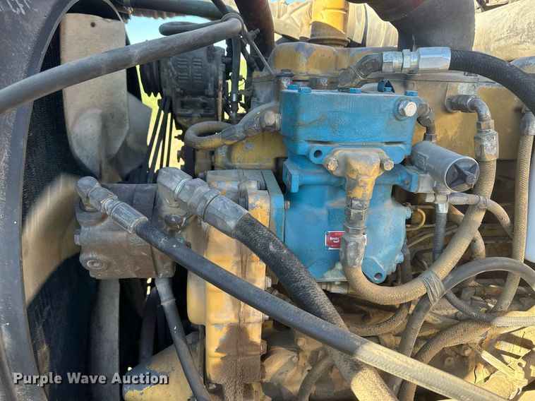 image for item DM2637 1989 Peterbilt 379  semi truck