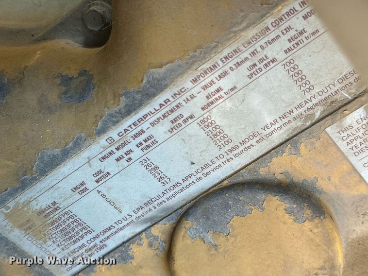 image for item DM2637 1989 Peterbilt 379  semi truck