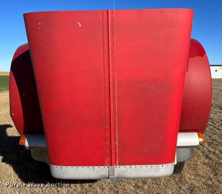 image for item DM2637 1989 Peterbilt 379  semi truck