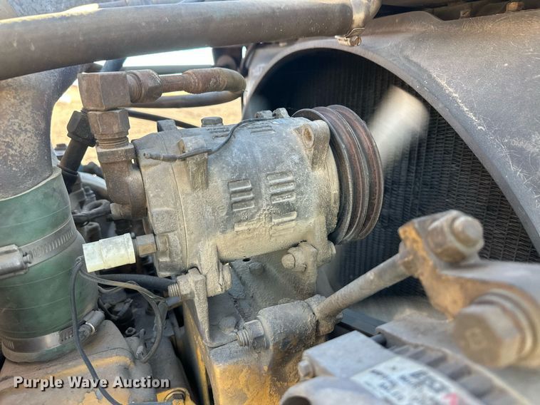 image for item DM2637 1989 Peterbilt 379  semi truck