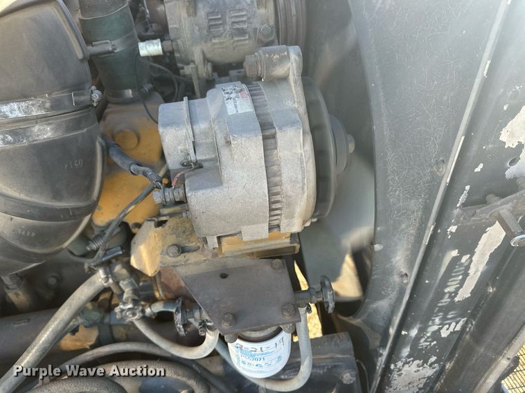 image for item DM2637 1989 Peterbilt 379  semi truck