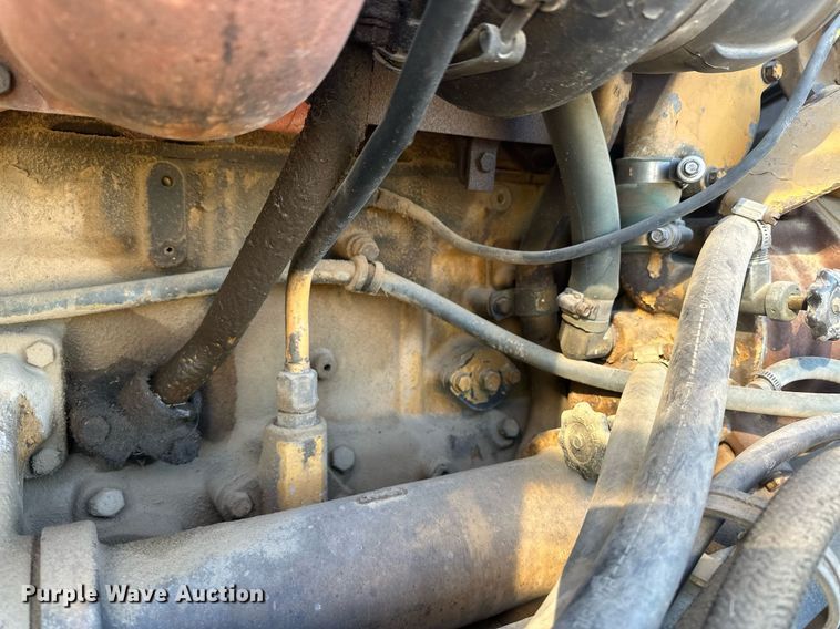 image for item DM2637 1989 Peterbilt 379  semi truck