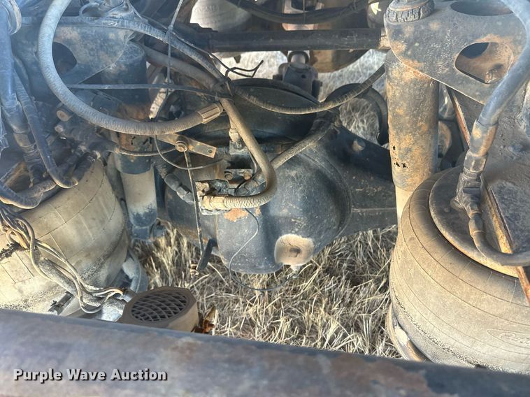 image for item DM2637 1989 Peterbilt 379  semi truck