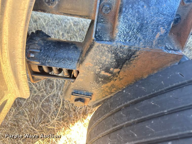 image for item DM2637 1989 Peterbilt 379  semi truck