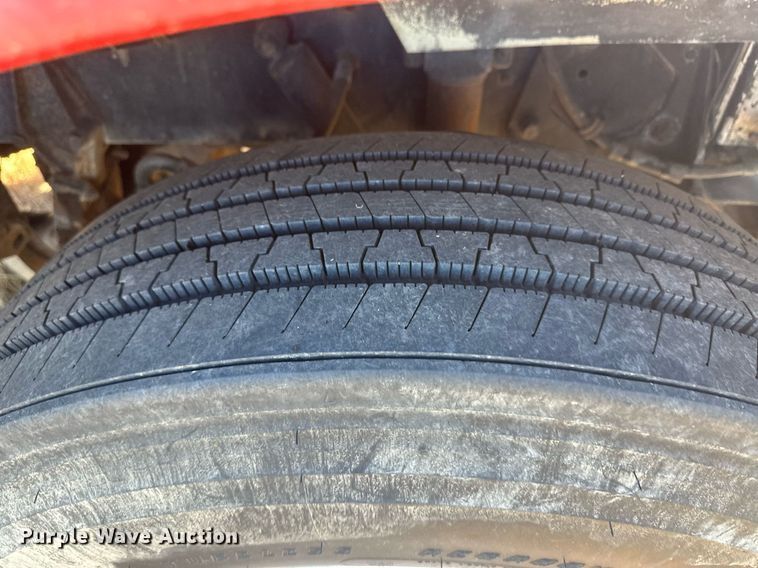 image for item DM2637 1989 Peterbilt 379  semi truck