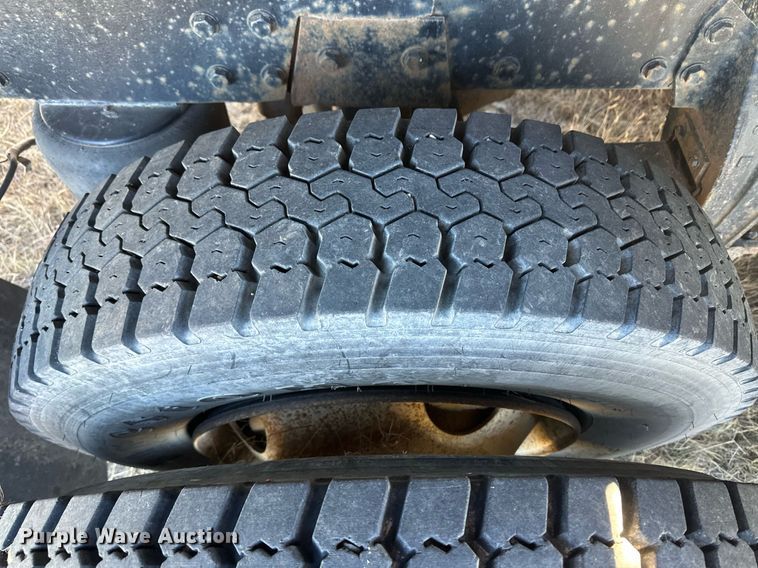 image for item DM2637 1989 Peterbilt 379  semi truck