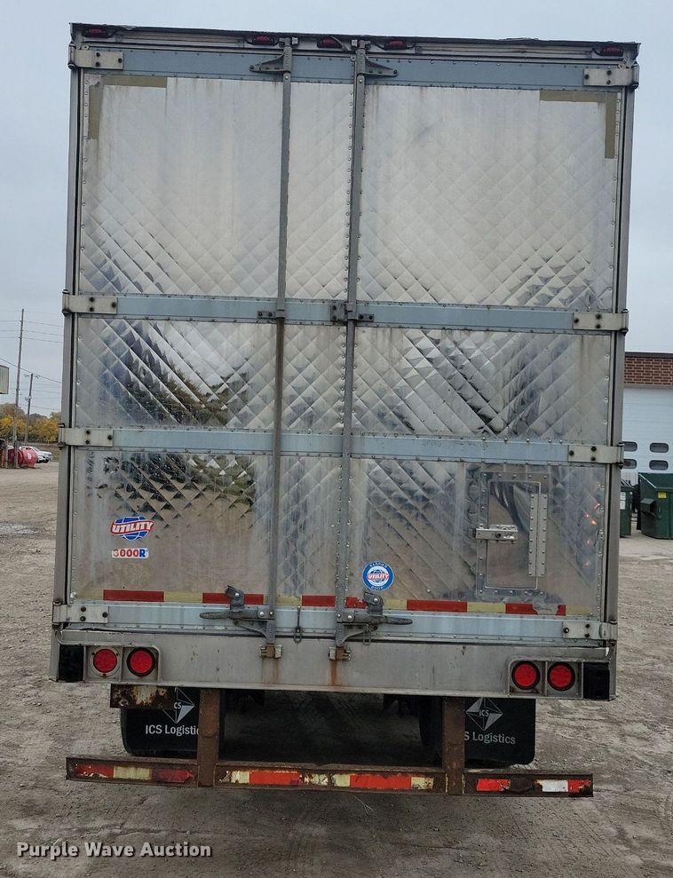 image for item DN4220 2006 Utility 3000R  refrigerated van trailer