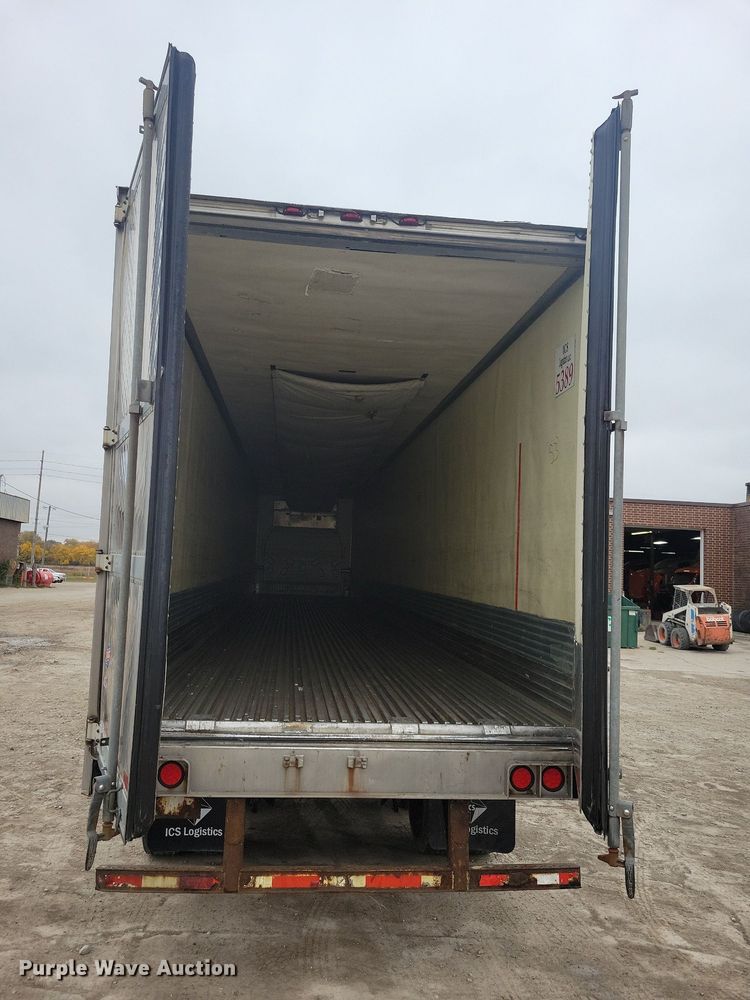 image for item DN4220 2006 Utility 3000R  refrigerated van trailer